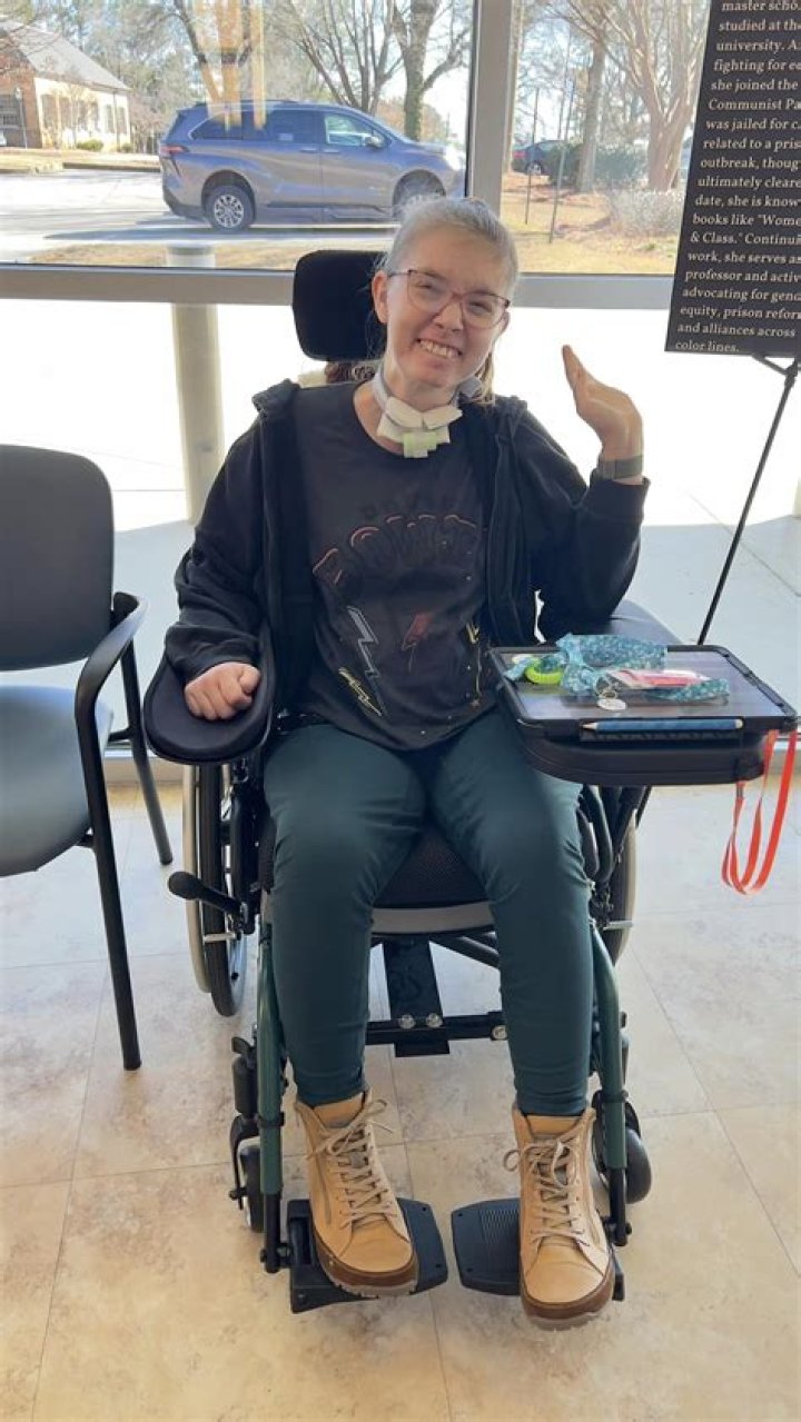 Can people talk while paralyzed?