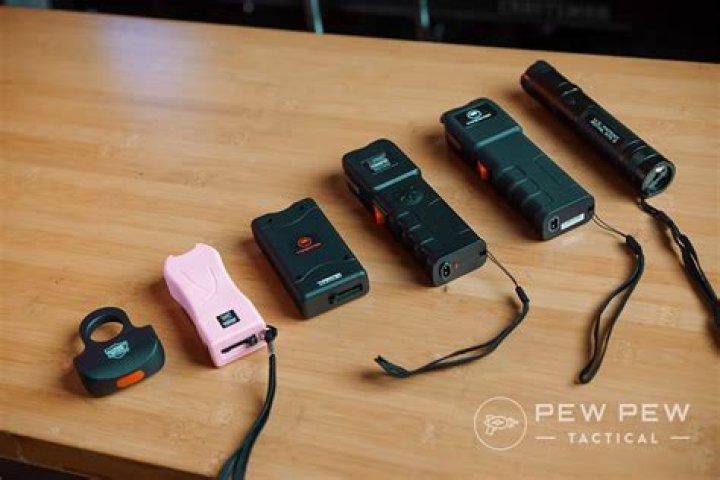 What are the different types of stun guns?