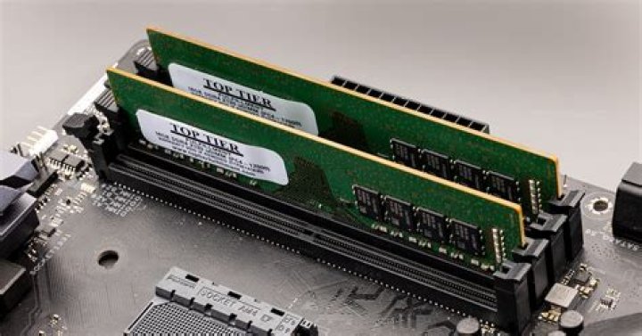 What happens if you put DDR4 in a DDR3 slot?